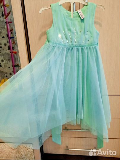 Платье нарядное 98р