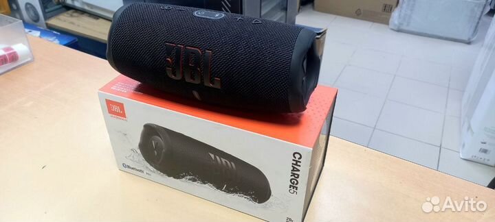 Беспроводная акустика JBL Charge 5 Black