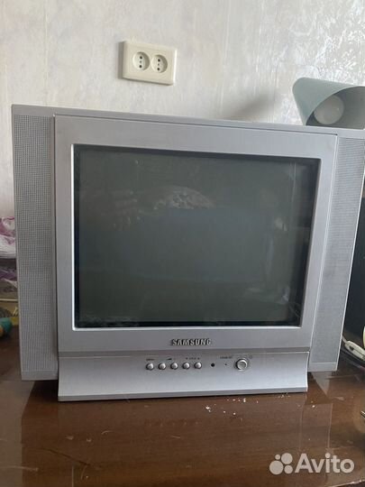 Телевизор samsung