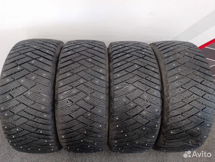 Goodyear Ultragrip Ice Arctic 235/50 R17