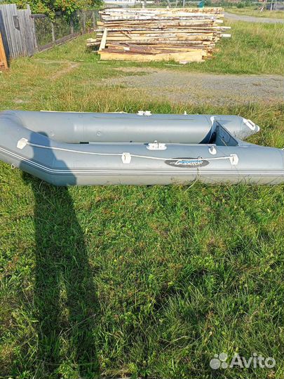 Моторная лодка. Gladiator 340