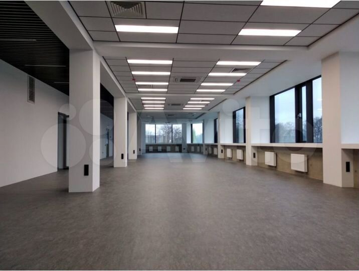 Современное здание 1767 м² с качественной отделкой