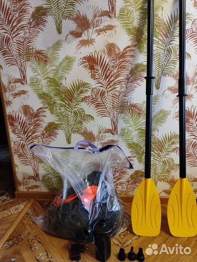 Надувная лодка пвх + насос