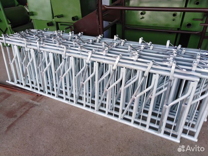 Хэдлок для коз и овец