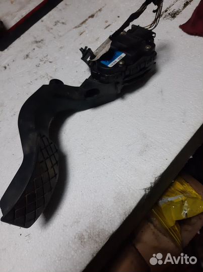 Педаль газа акселератор Ауди А6 2.5 дизель тди