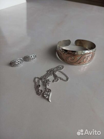 Серебряные серьги,цепочка,браслет
