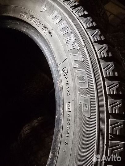 Dunlop SP Winter Ice 01 205/55 R16