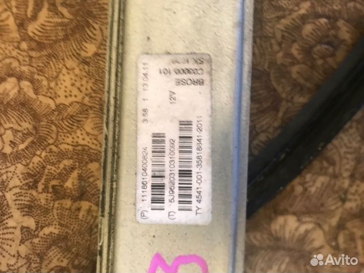 Стеклоподъемник передний правый LADA Kalina 1 2011