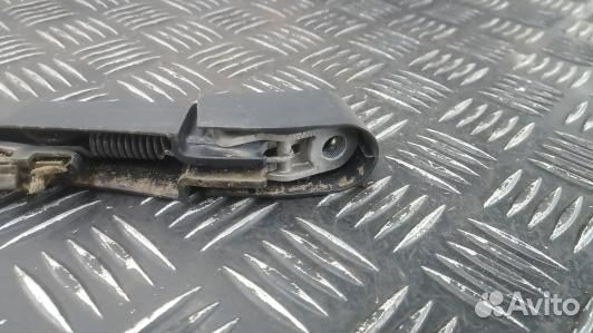 Щеткодержатель 3-5-й двери renault megane 3 (1GM11GM01)