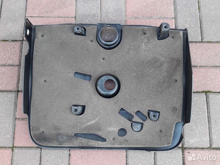 Крышка двигателя Jaguar XF