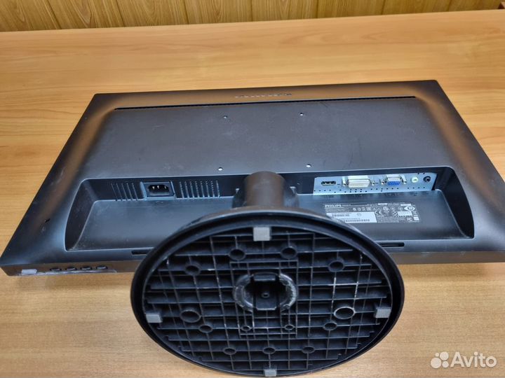 Монитор philips