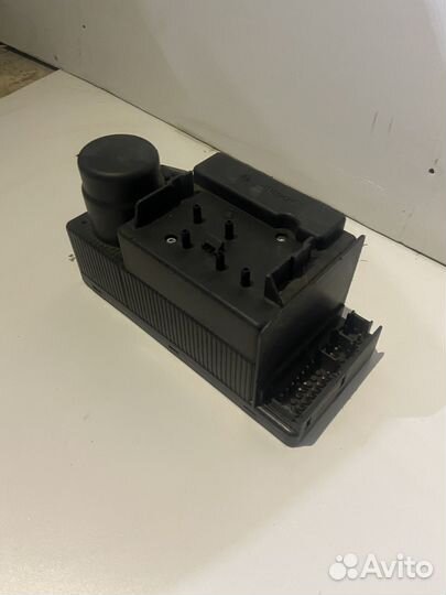 Устройство системы центр.замка Mersedes w140