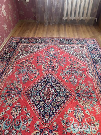 Ковер шерстяной