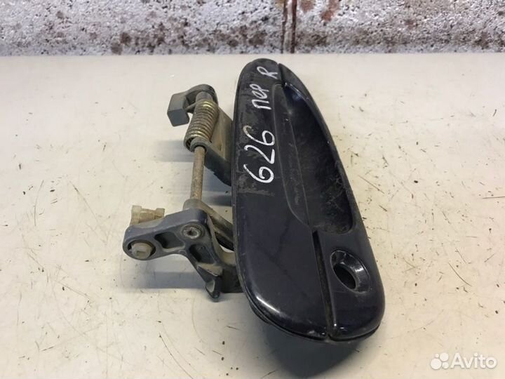 Ручка двери наружная передняя правая Mazda 626