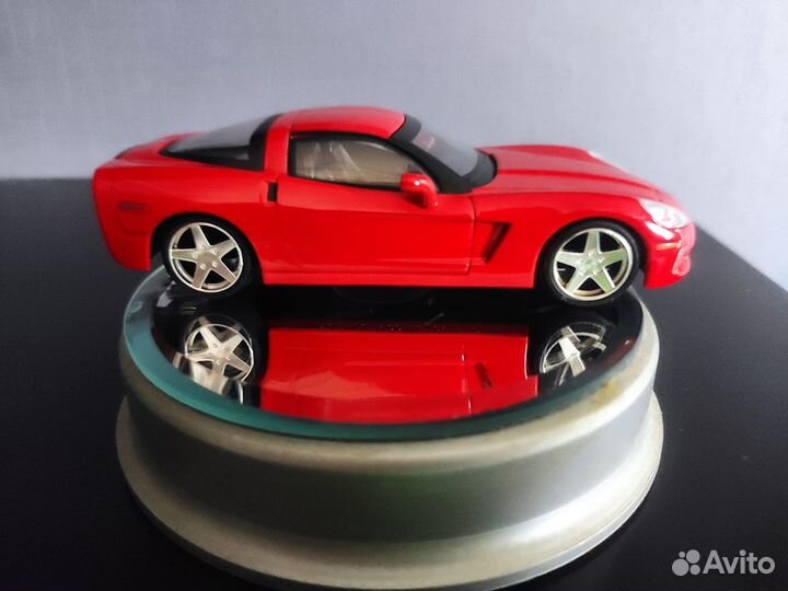 Модель 1:43 chevrolet corvette Z51