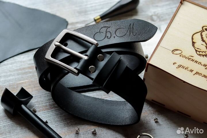 Кожаный ремень с гравировкой