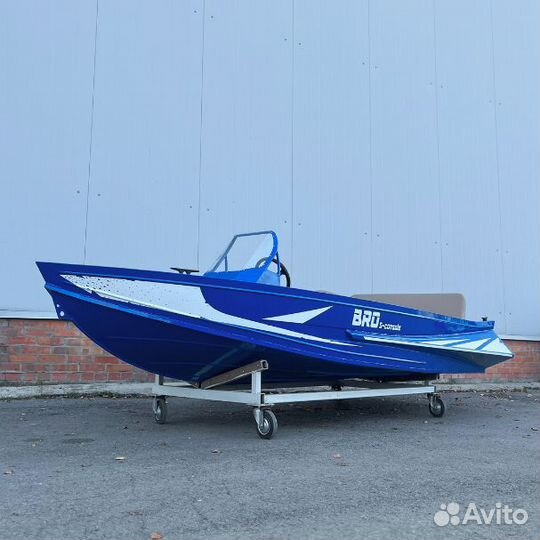 Консольная лодка BRO S 4.2