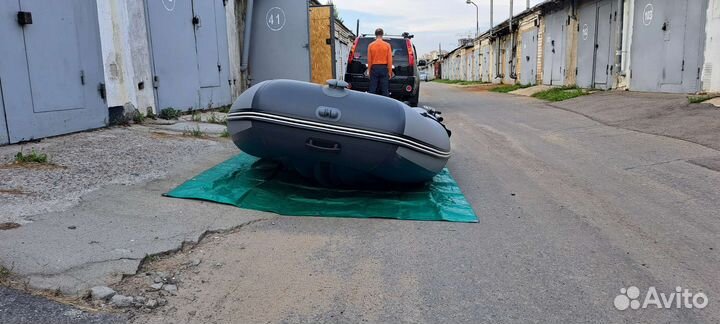 Лодка Reef 340 нднд