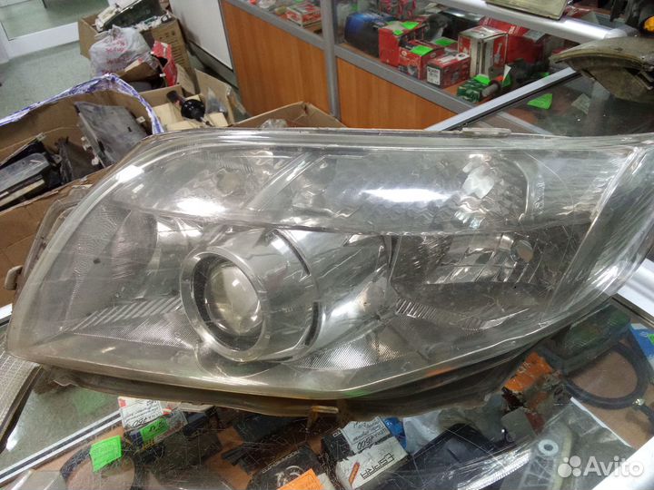 Фара toyota corolla fielder V