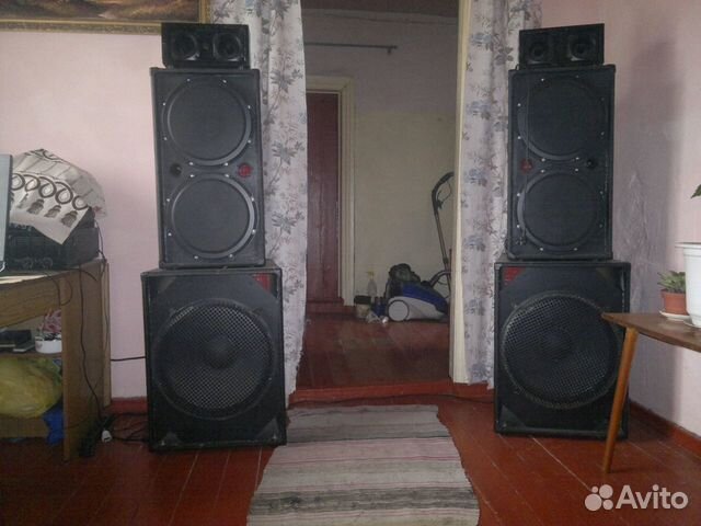 Сабвуферы с Eighteen Sound 18LW1400/4ом