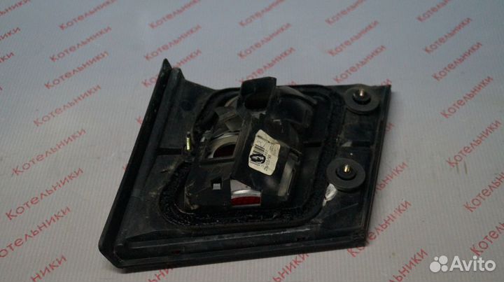 Nissan 26555-2F925 Фонарь задний левый