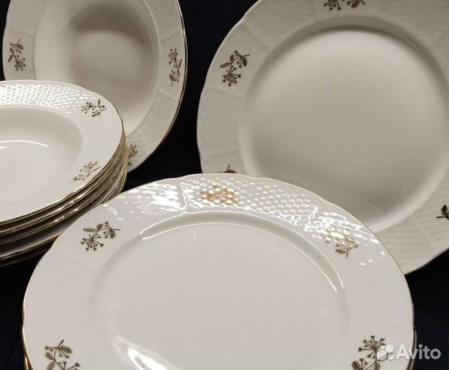 Фарфоровые тарелки 1918-39 г. Thun. Чехословакия