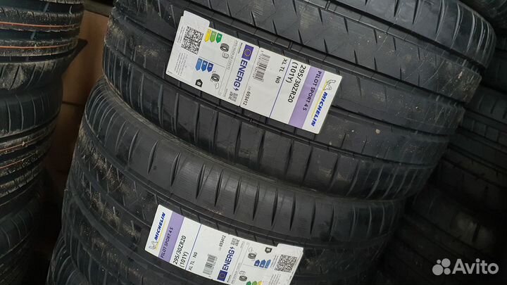 Michelin Pilot Sport 4 S 295/30 R20 101Y