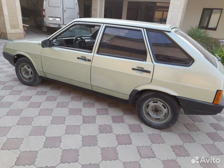 ВАЗ 2109 1.5 МТ, 2003, битый, 200 000 км