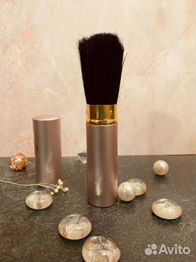 Кисть для пудры и румян Oriflame