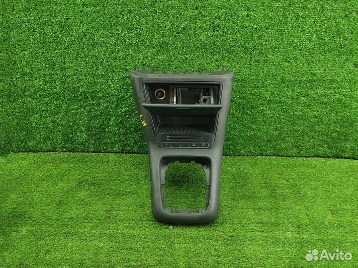 Центральная консоль кпп Volkswagen Tiguan