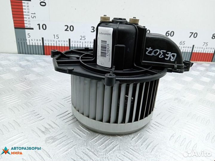 Моторчик печки Peugeot Partner (M59) рест. 2010