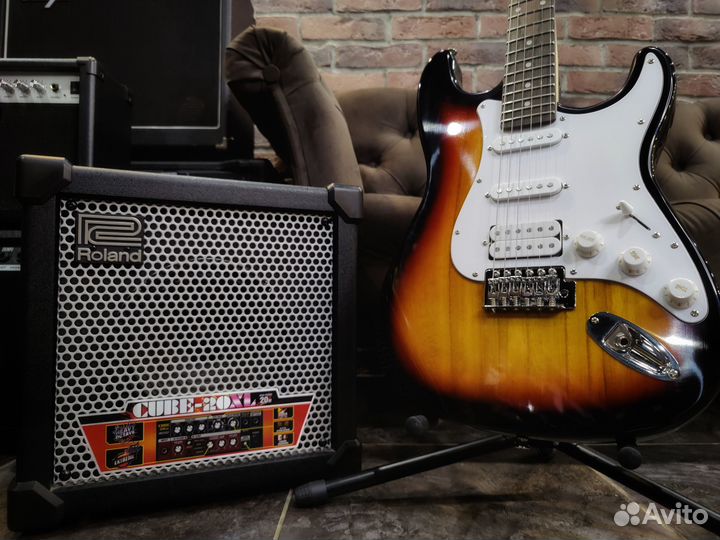 Комплект Электрогитара под Fender + Roland Cube