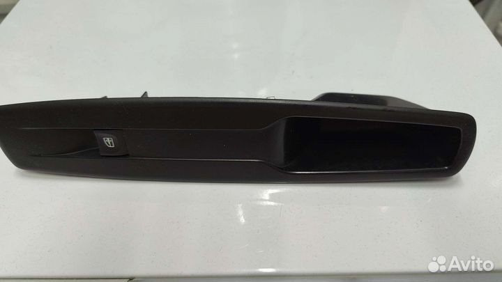 Кнопка стеклоподъемника