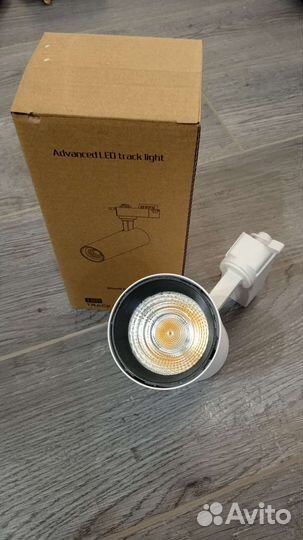 Трековые светильники + трек