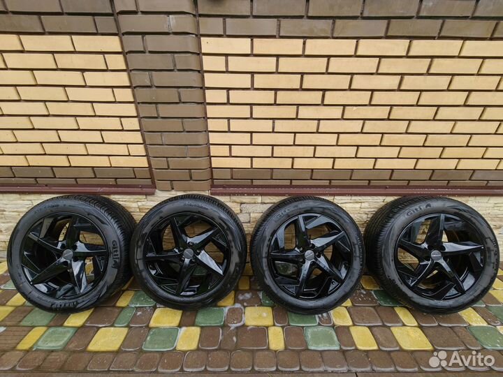 Комплект оригинальных колес R18 на Omoda C5