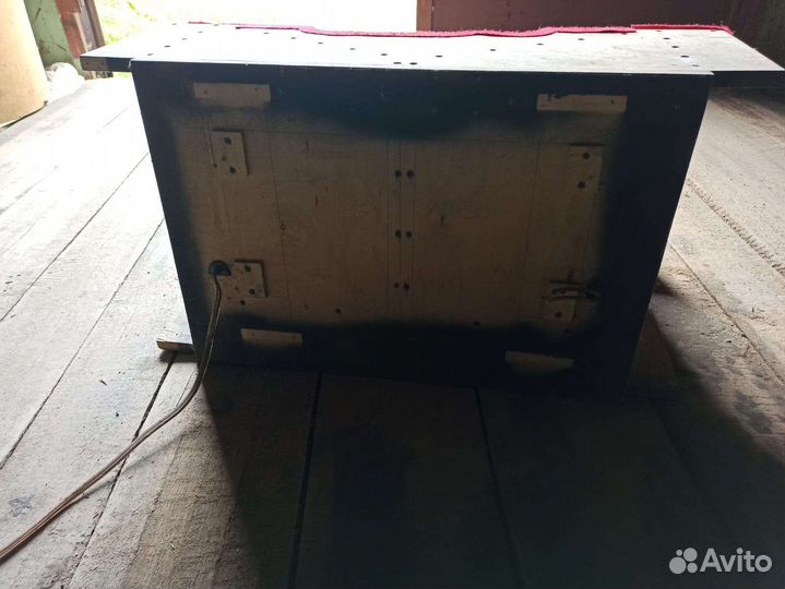 Ящик под subwoofer