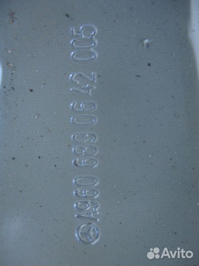 Тунель двигателя слева Mercedes-Benz A9606890642