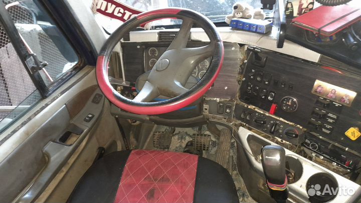 Freightliner Columbia, 2004