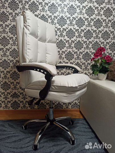 Офисное кресло новое