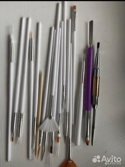 Набор кистей для ногтей+ 2 кисти для нанесения