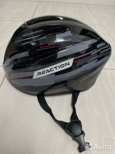 Шлем в идеальном состоянии reaction 55-57