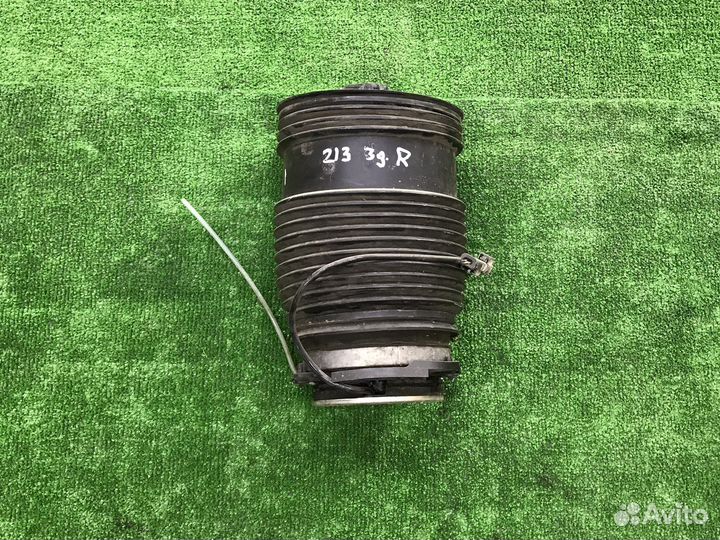 Пневмобаллон задний правый Mercedes E213