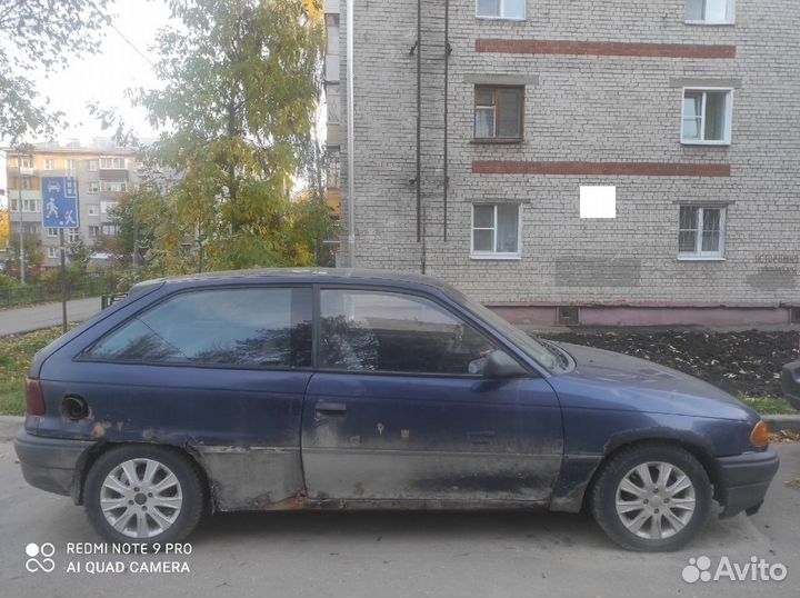 Opel Astra 1.2 МТ, 1998, битый, 250 000 км