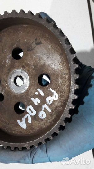 Шкив шестерня распредвала Volkswagen Polo 1.4 BCA