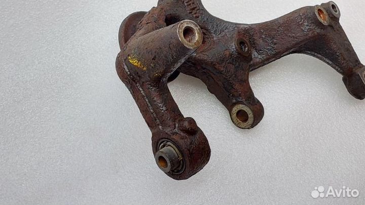 Кулак поворотный задний левый Skoda Superb 3T ccza