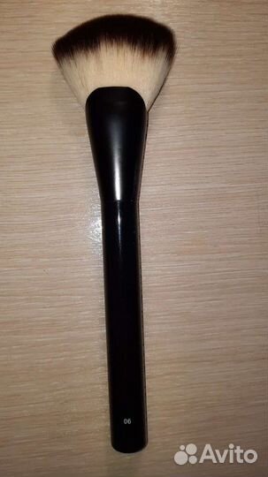 Кисть д/макияжа NYX 06