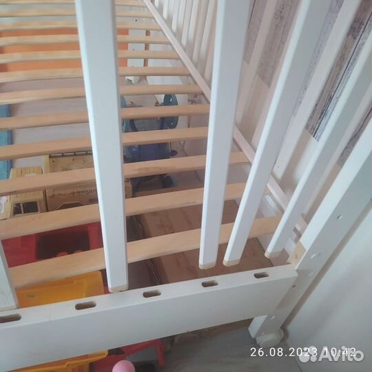 Детская кроватка 120х60 на колесах