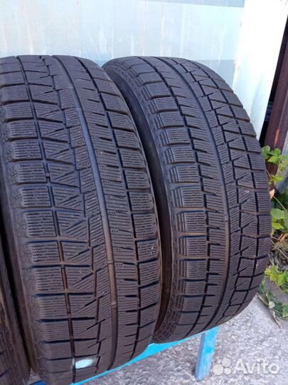 Bridgestone Blizzak Revo GZ 215/60 R16 95Q