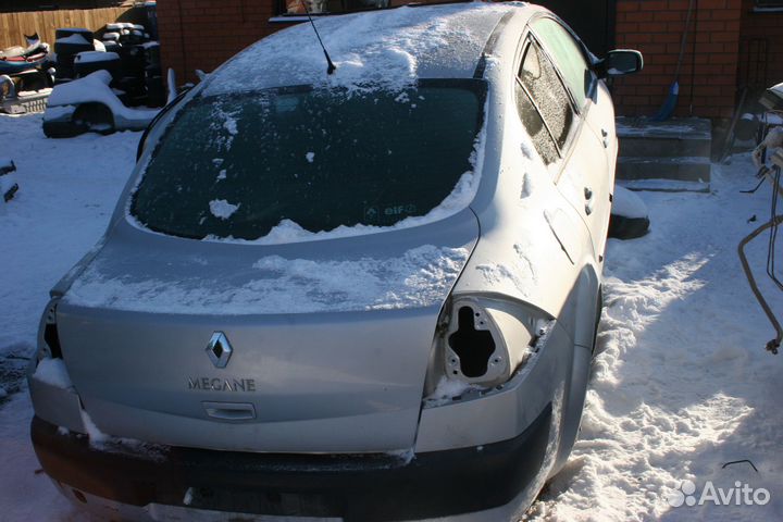 Продам рено меган 2 по запчастям