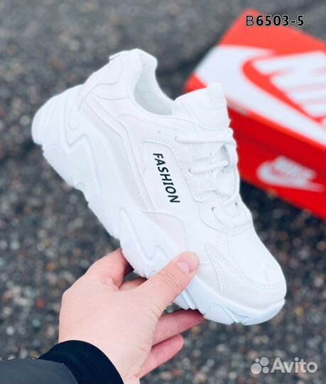 Кроссовки 37